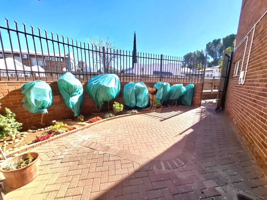 2 Bedroom Property for Sale in Westdene Free State